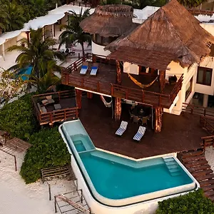  Hotel Dk Luxury Ocean Front - Adults Only